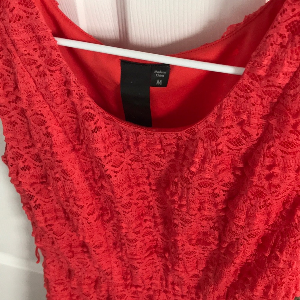 Red lace country dress - Picture 2 of 3